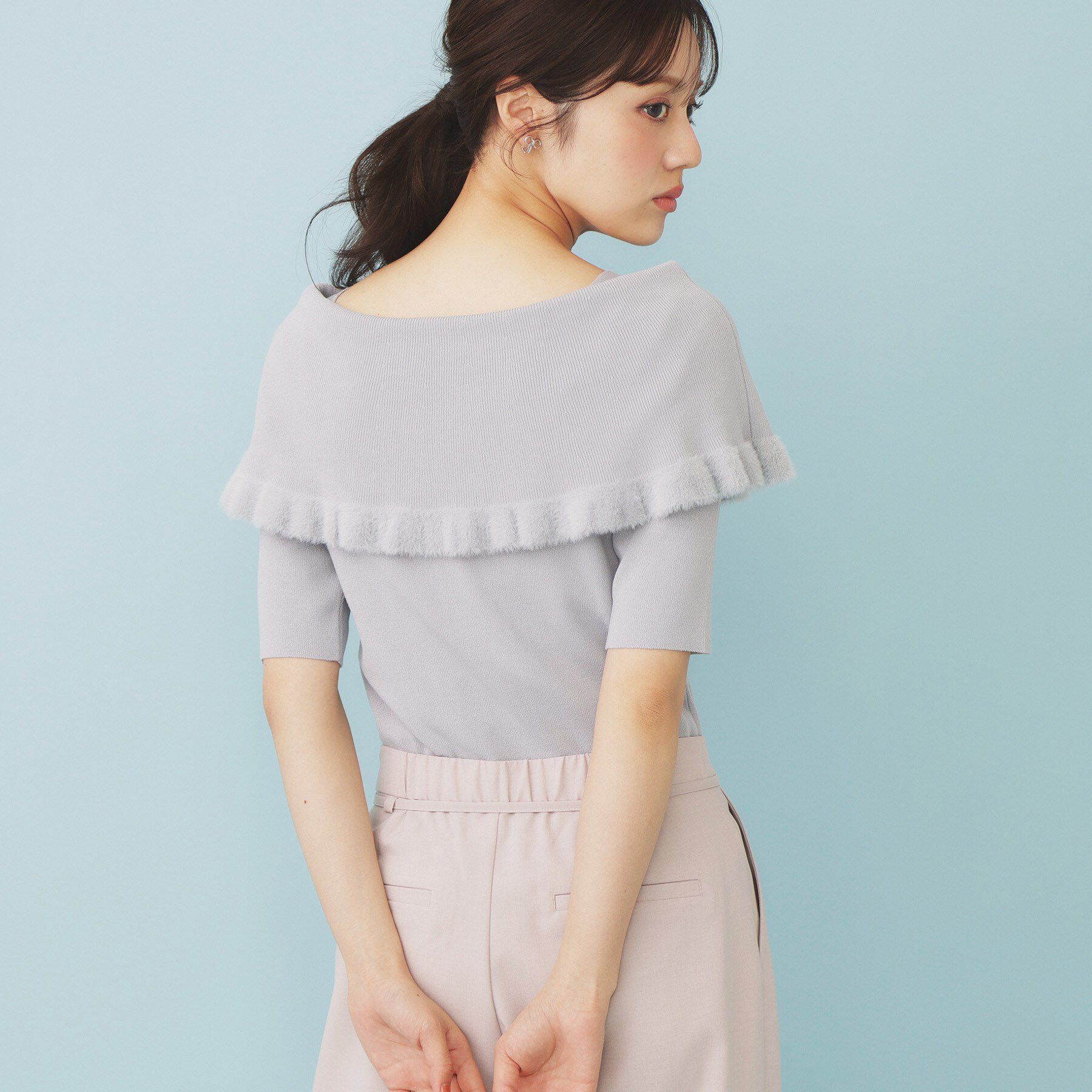 index「ファーフリルケープニット【洗濯機洗い可】」|ニット・セーター|サックスブルー(89