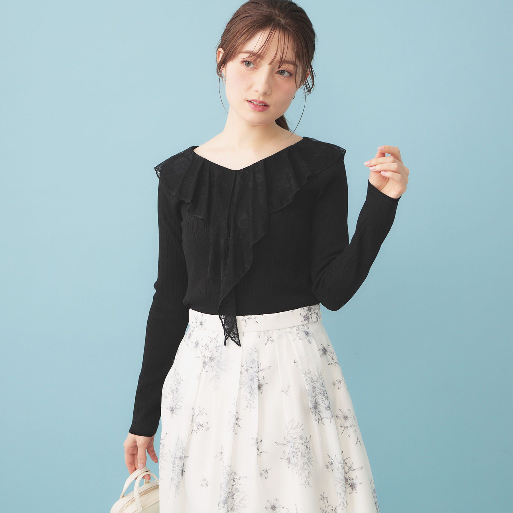 index「レースフリルVネックリブニット【洗濯機OK/坑ピル】」|ニット・セーター|ブラック(019)