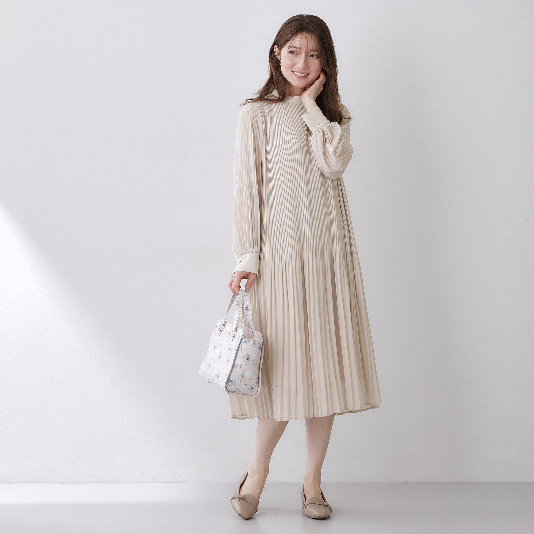 index「ベルト付きプリーツフレアワンピース【洗濯機OK/イージーアイロン/防シワ】《5col》」|ワンピース|