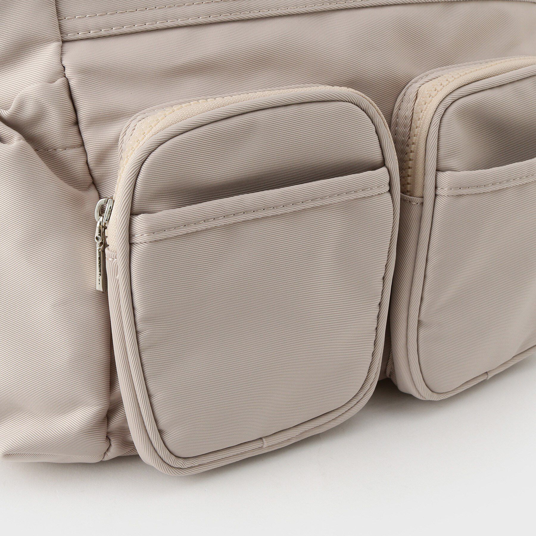 OPAQUE.CLIP「フロントWポケット3層デザインミドルトートバッグ【2WAY／マルチポケット】」|トートバッグ|