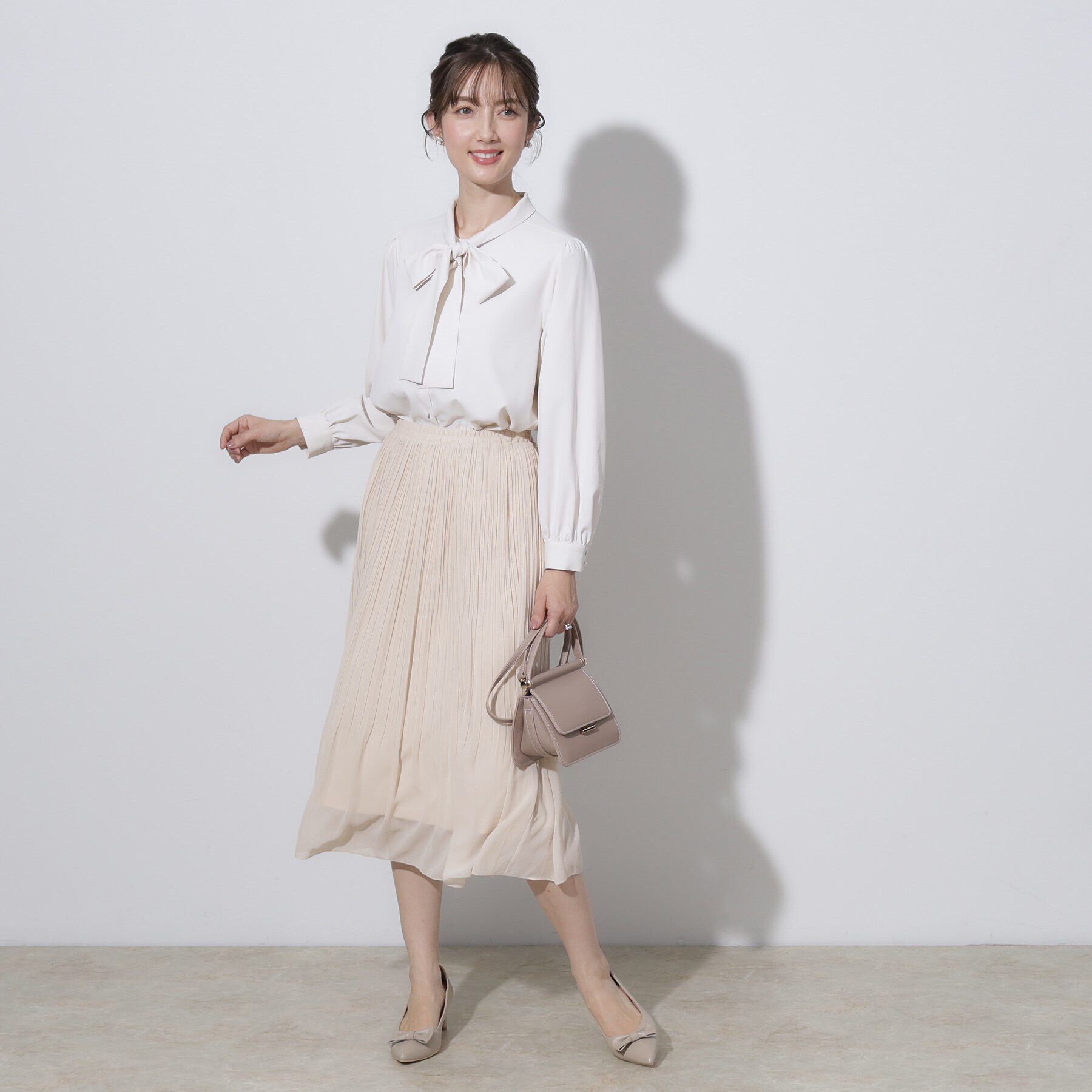 Couture broach「【セレモニーシーン/お仕事にも】リボンタイチュニックブラウス」|シャツ・ブラウス|