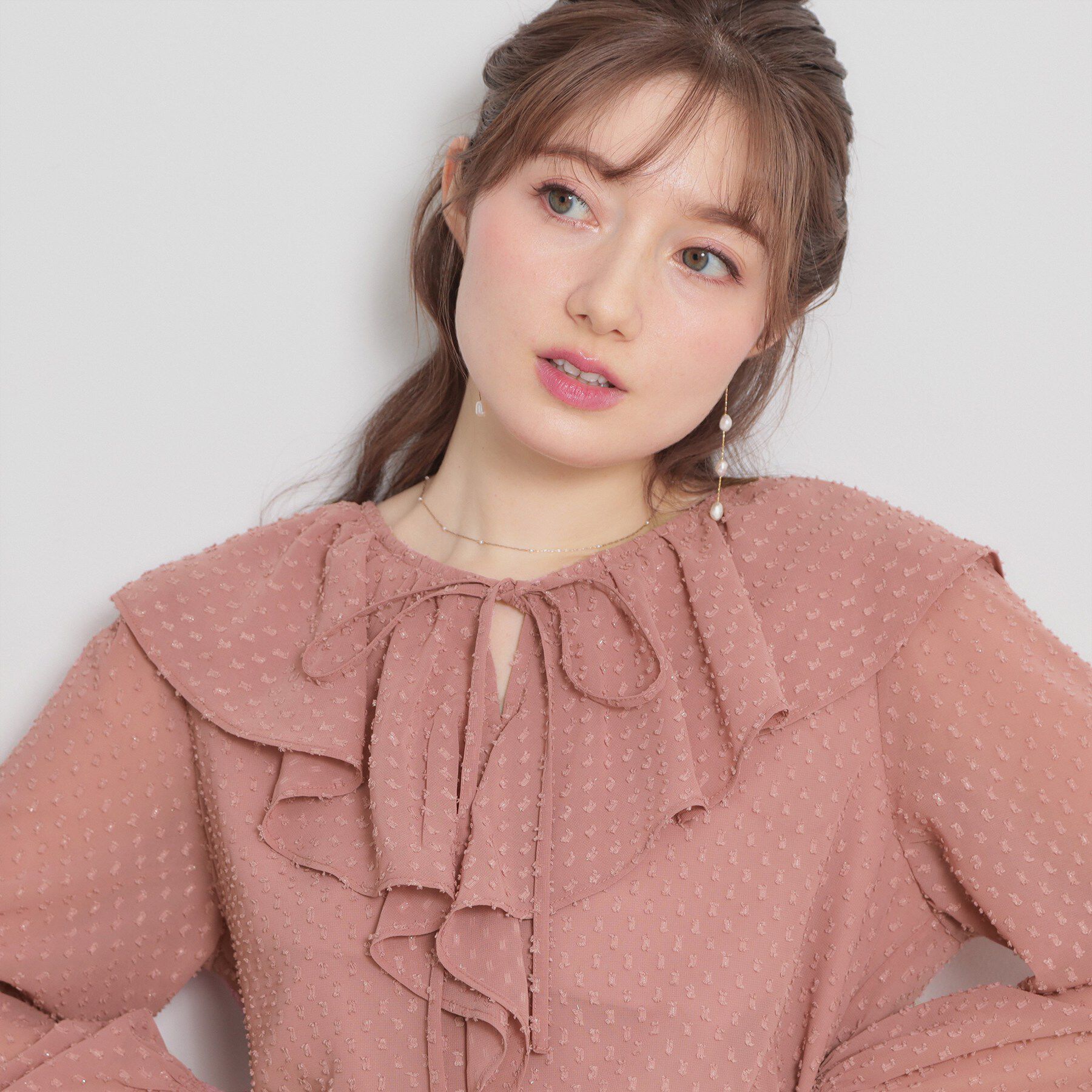 Couture broach「【着映え・洗える】ラメカットドビーフリルブラウス」|シャツ・ブラウス|