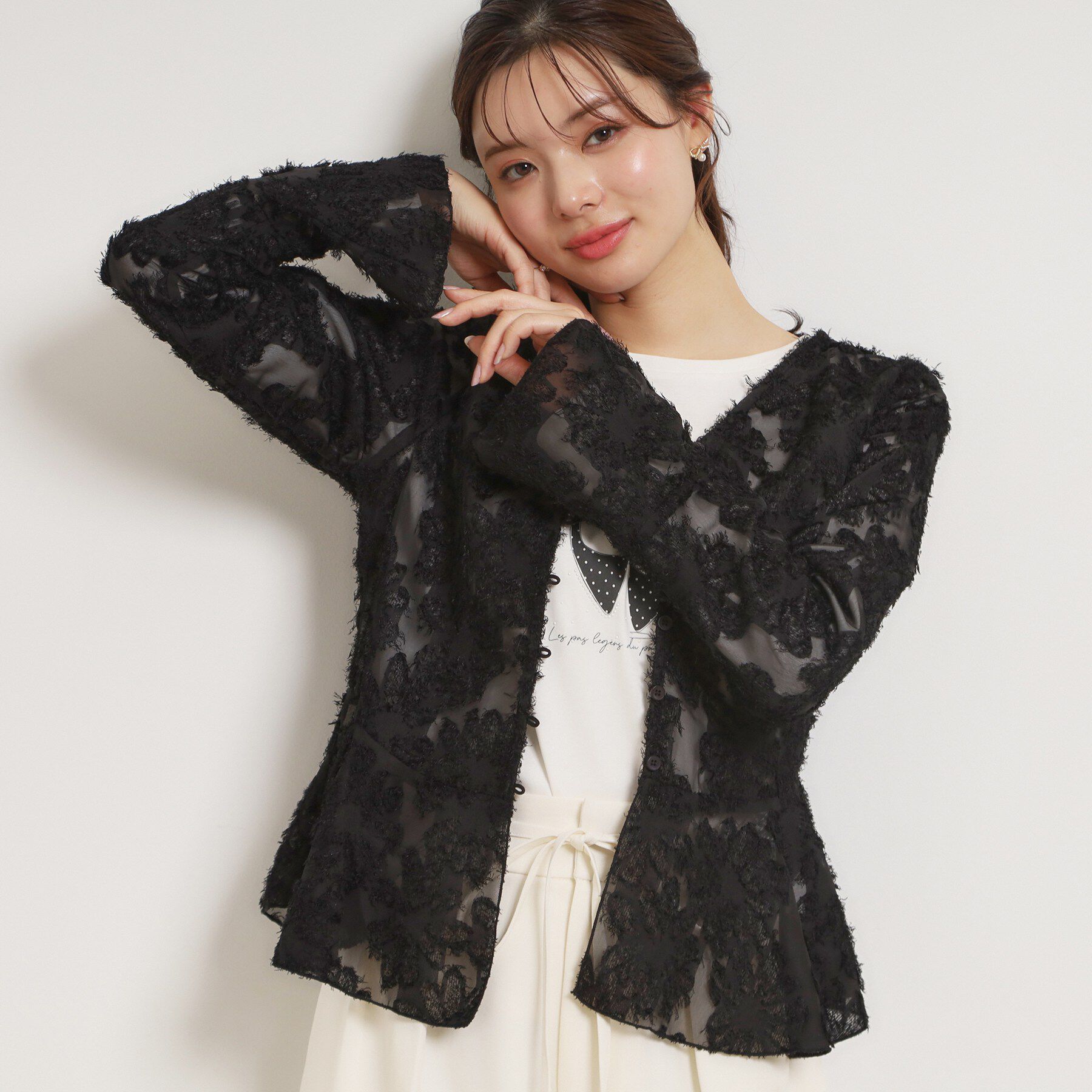 Couture broach「ペプラムフラワーモチーフブラウス」|シャツ・ブラウス|ブラック(019)