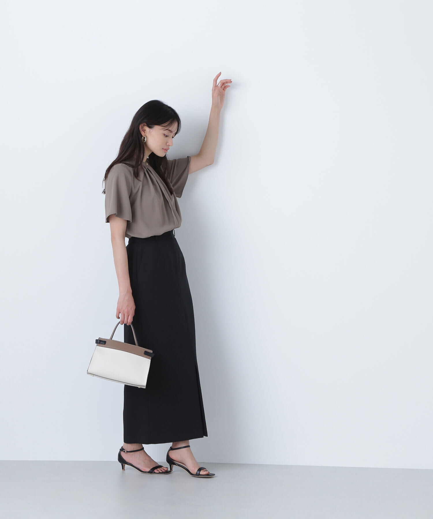  「フロントタックフレアスリーブブラウス」|シャツ・ブラウス|