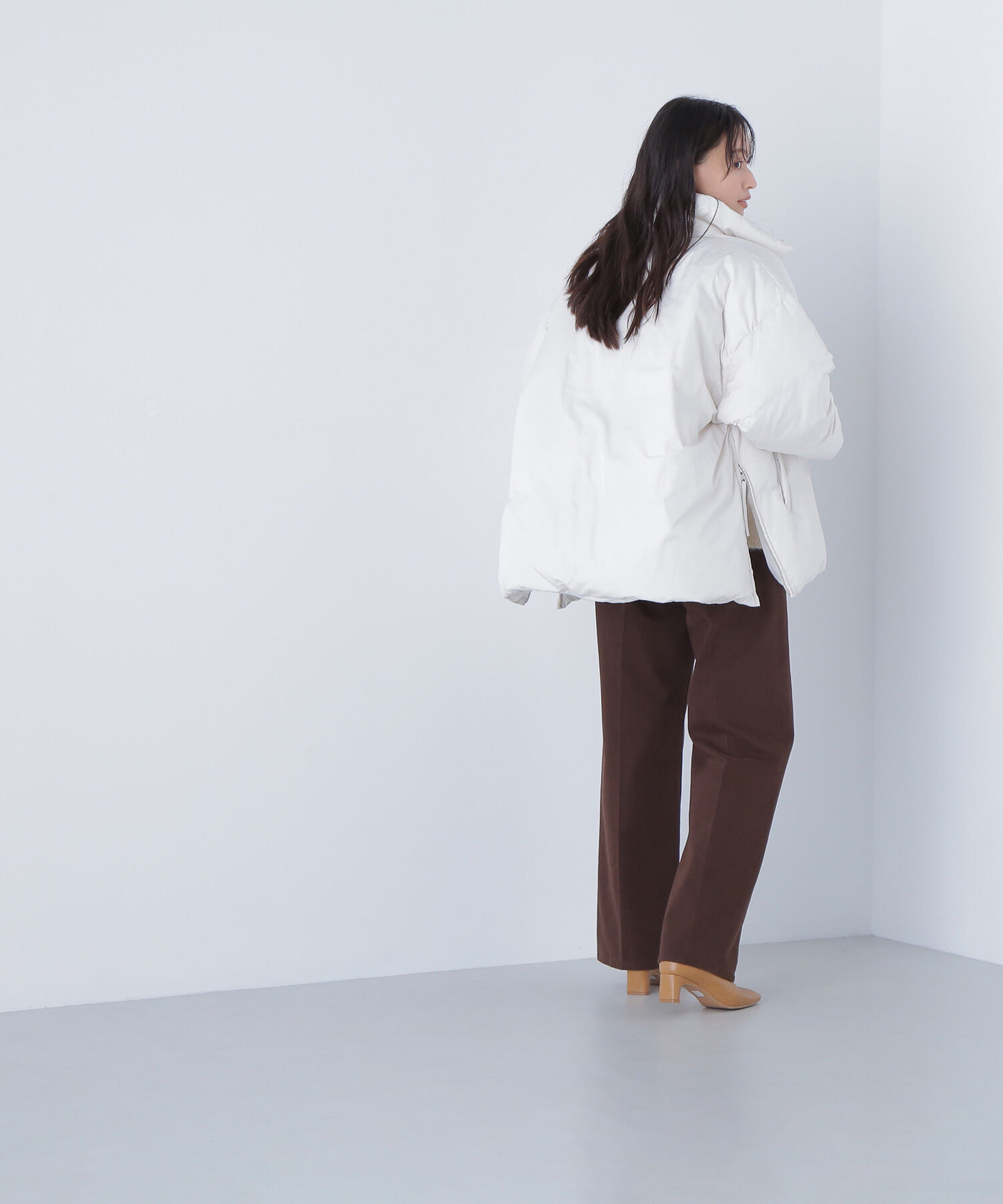  「シームレスミドルダウン」|ブルゾン・スタジャン|