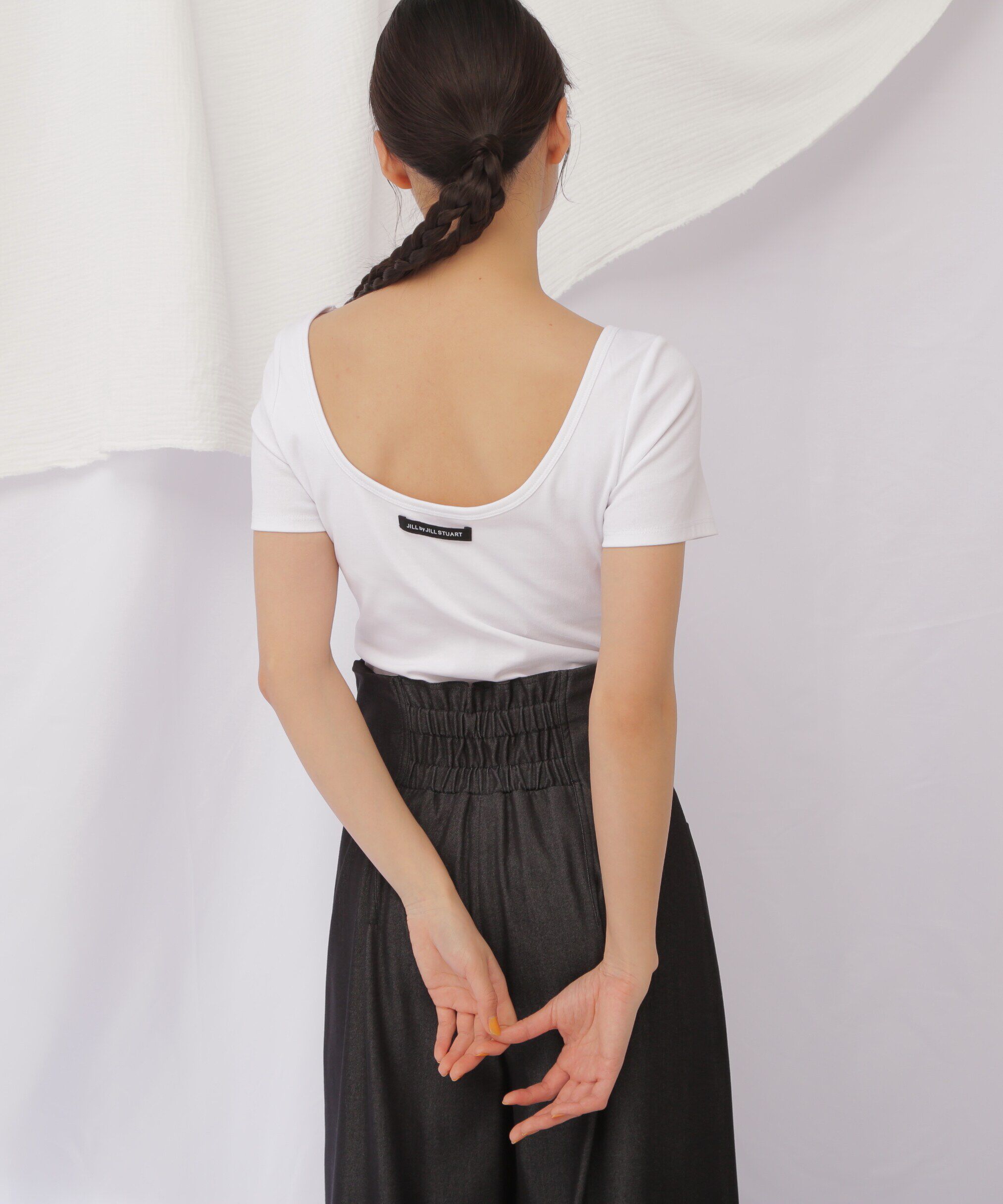  「《JILL by BASIC》カップ付きTシャツ」|Tシャツ・カットソー|