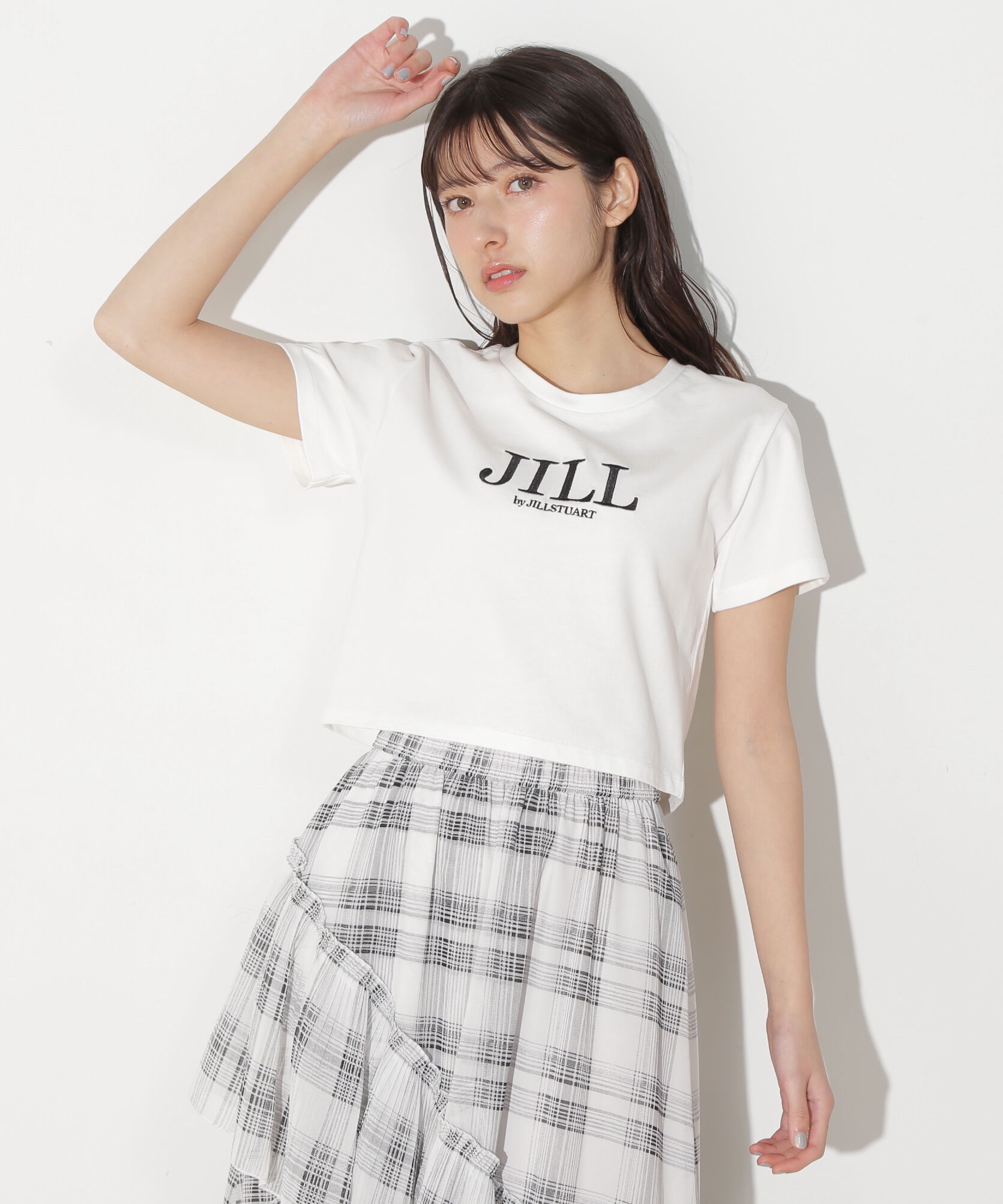  「ショート丈刺繍ロゴTシャツオーガニックコットン」|Tシャツ・カットソー|