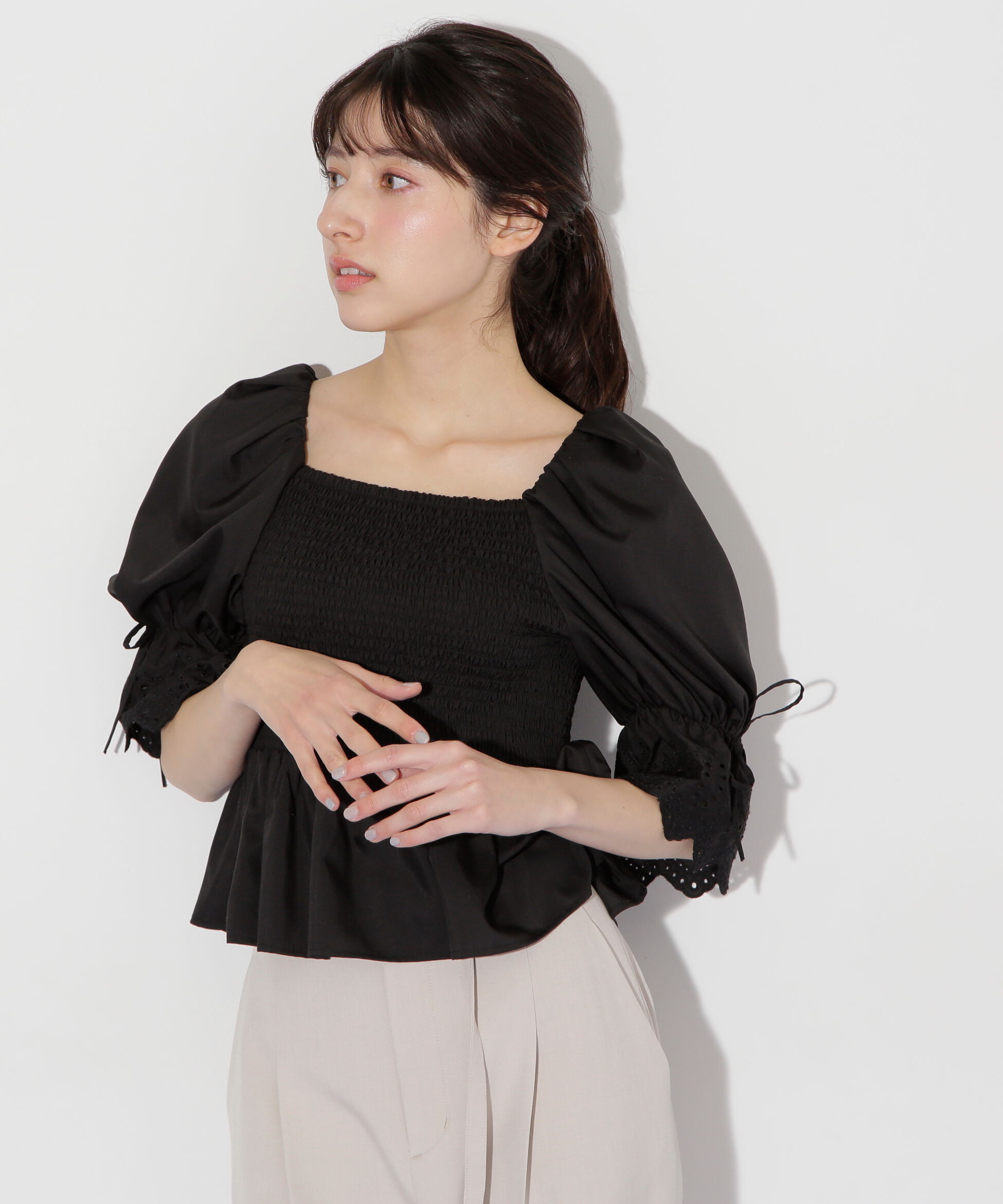  「エンブロイダリーパフブラウス」|シャツ・ブラウス|