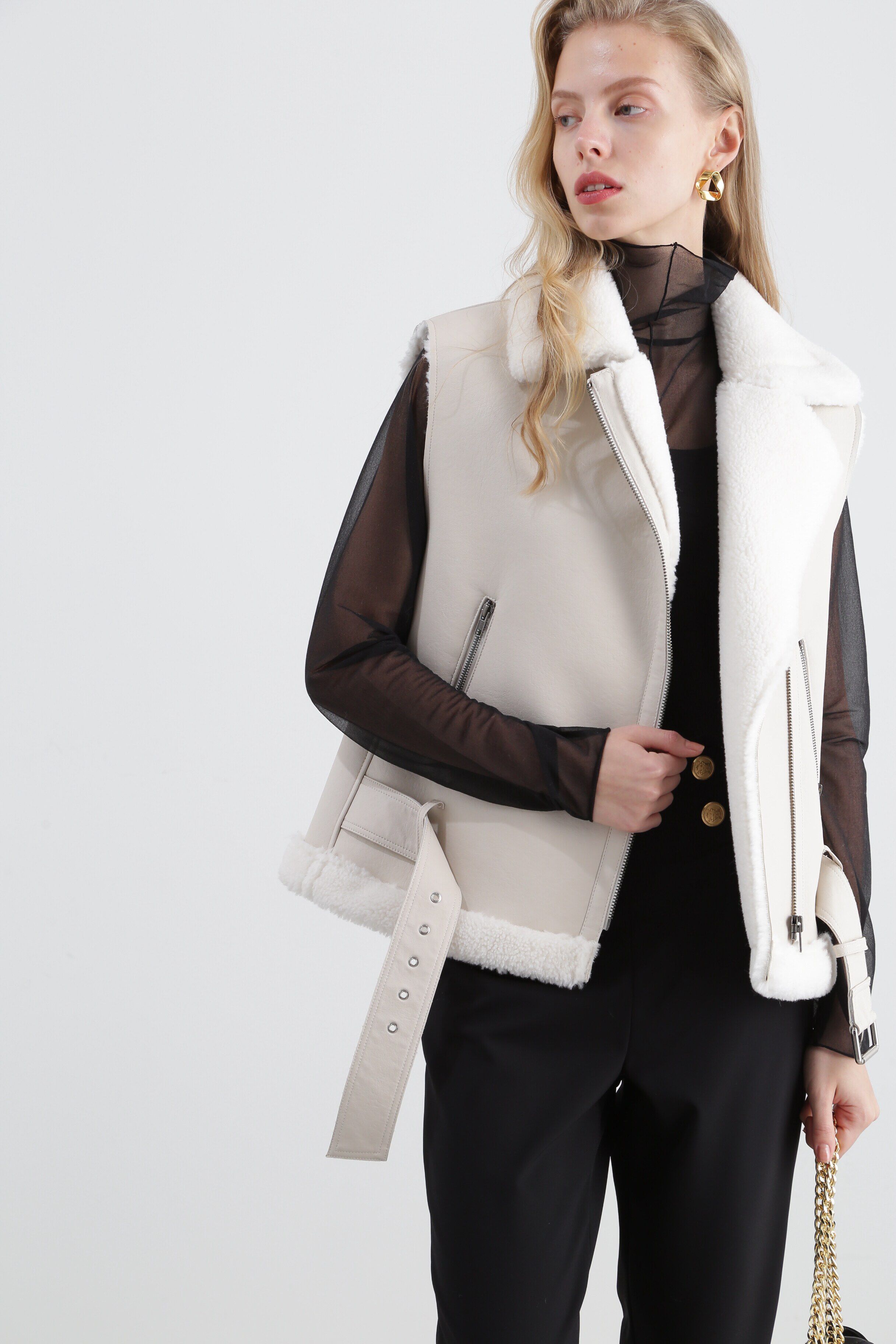  「フォームートンライダースベスト」|ブルゾン・スタジャン|