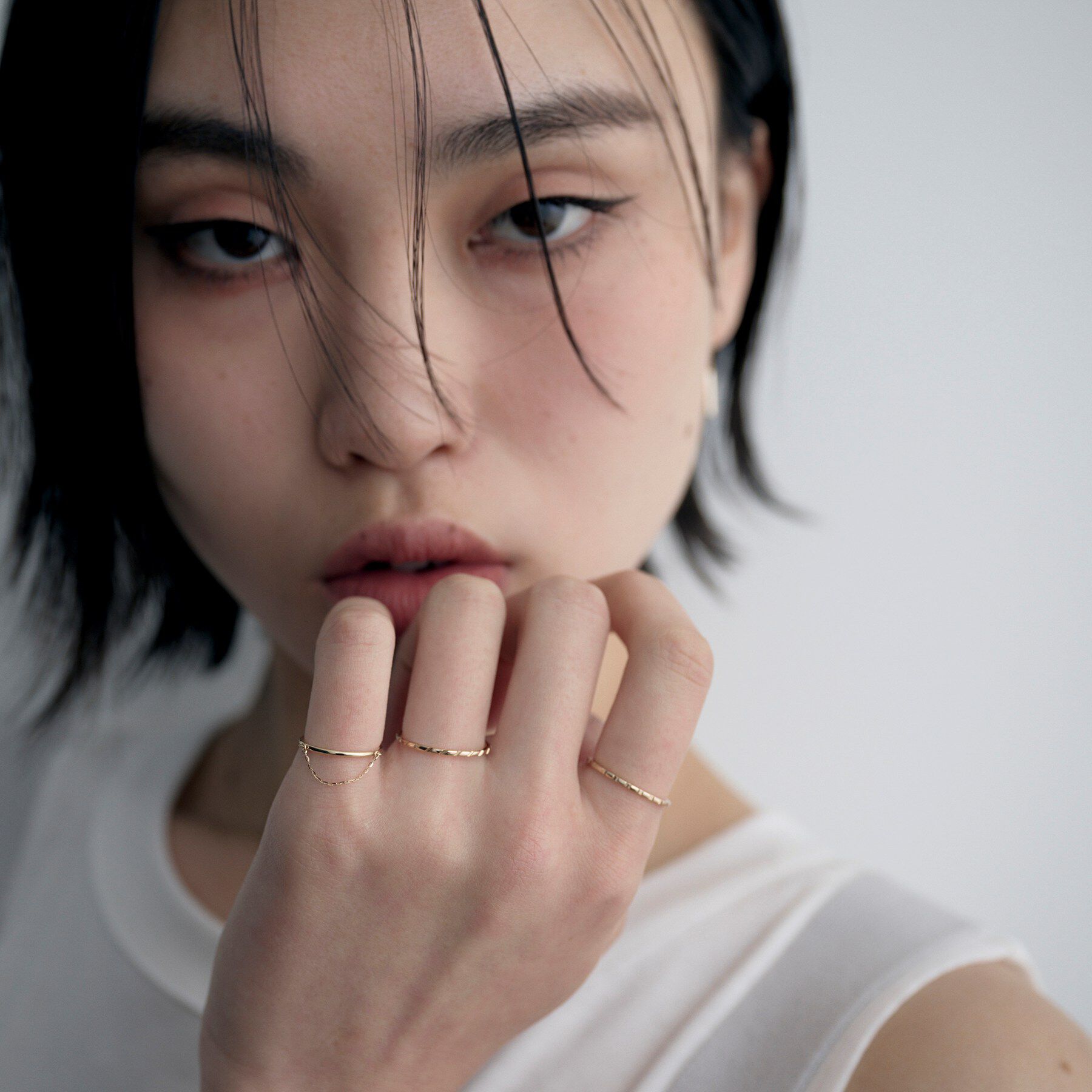 COCOSHNIK ONKITSCH「K10ミラーカットチェーン ドレープピンキーリング」|リング|