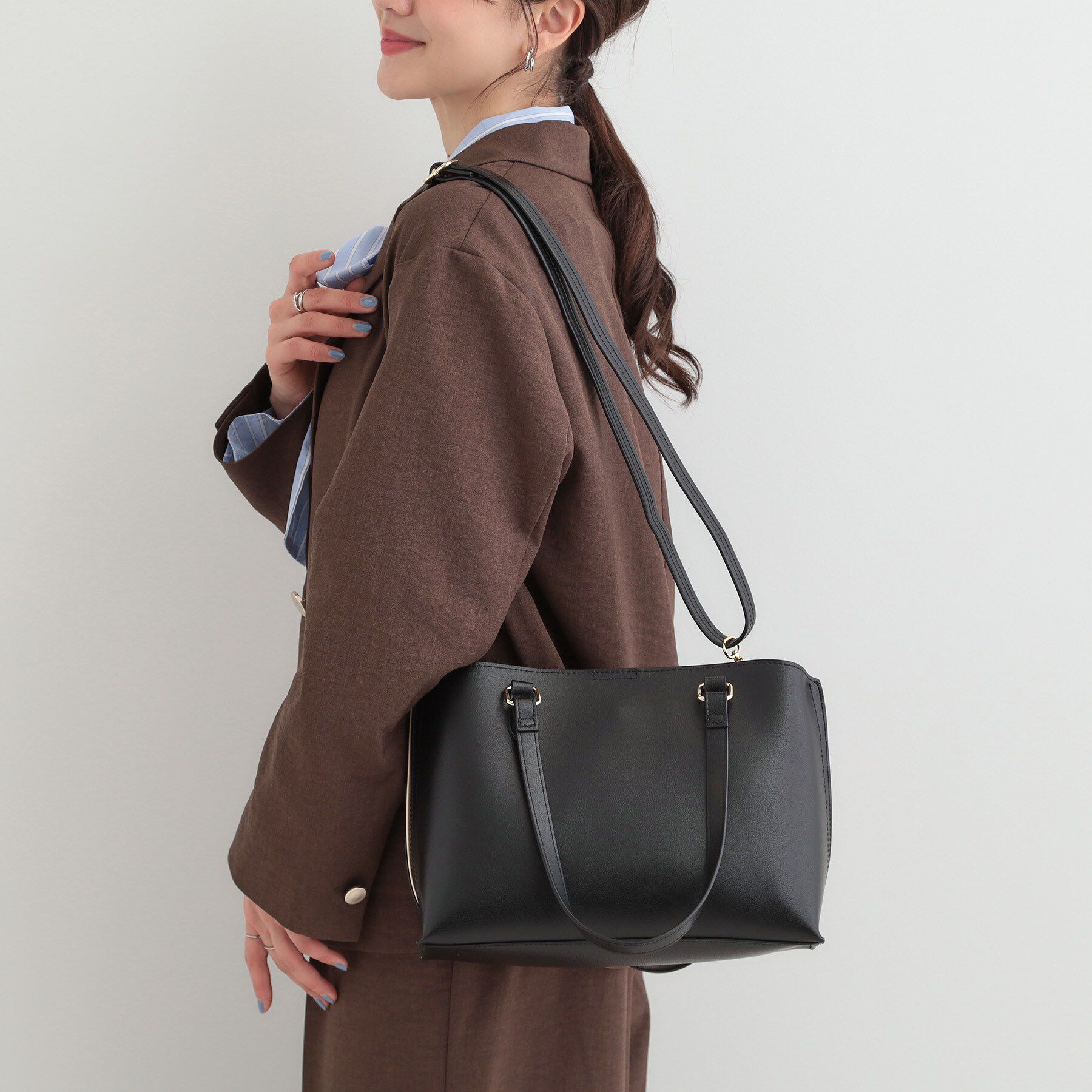 SHOO･LA･RUE「【2WAY】さりげないサイド配色がポイント きれいめトートバッグ」|トートバッグ|