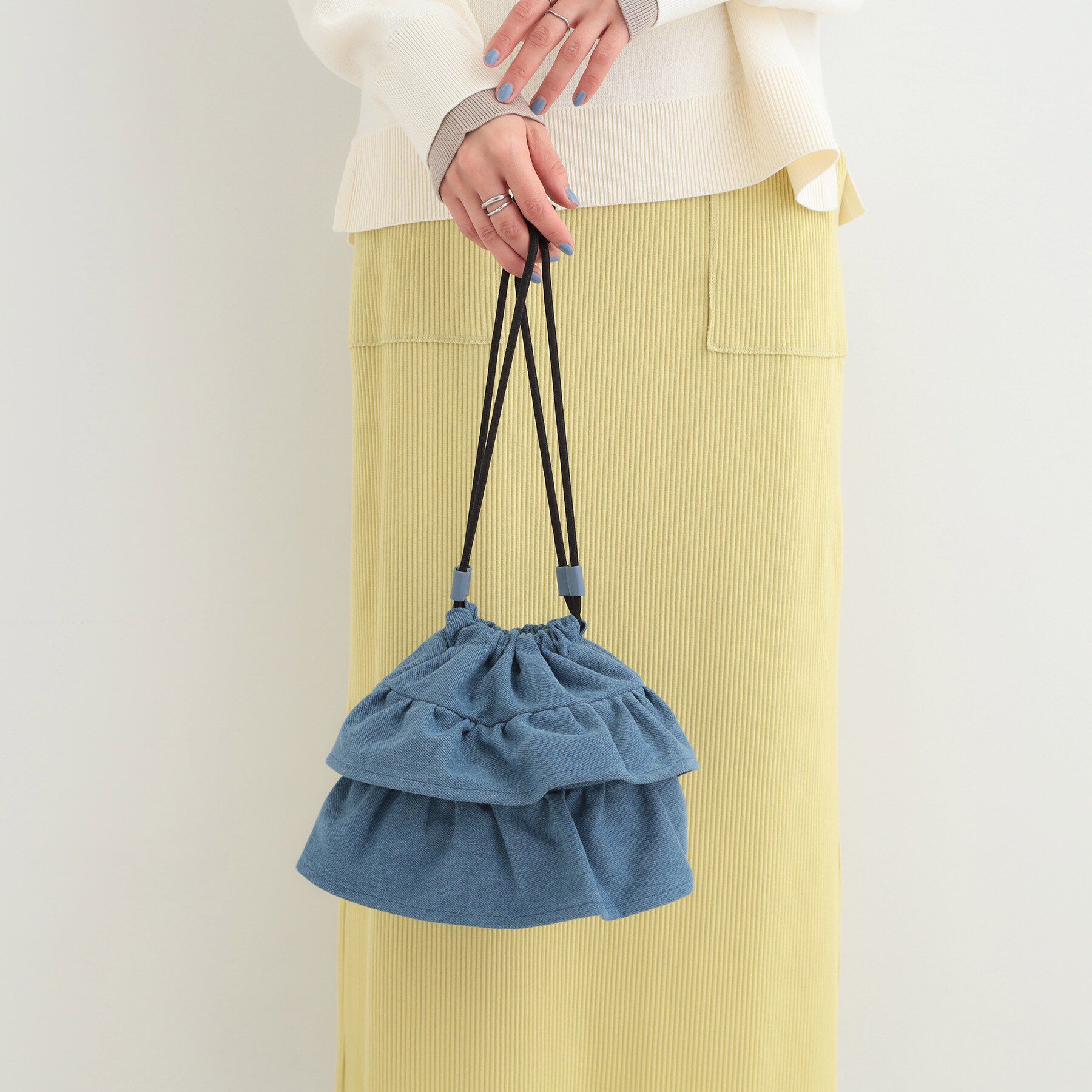 SHOO･LA･RUE「デニム巾着ショルダーバッグ」|ショルダー・メッセンジャー|ブルー(093)