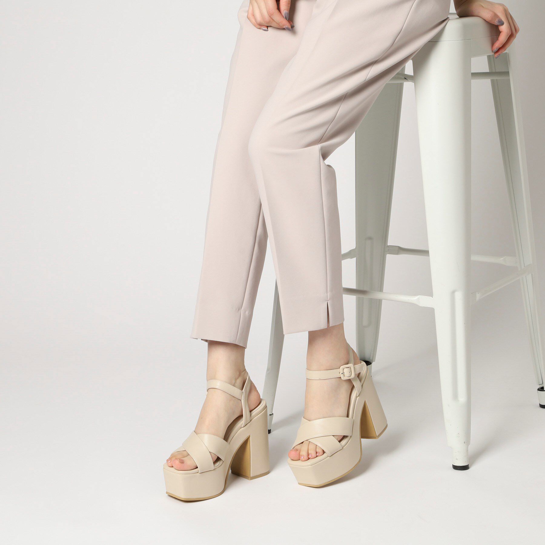 ESPERANZA「◆【ラク盛り／サンダル】リピーター続出／脚長美脚　ラク盛り厚底サンダル　24年Ver」|サンダル|