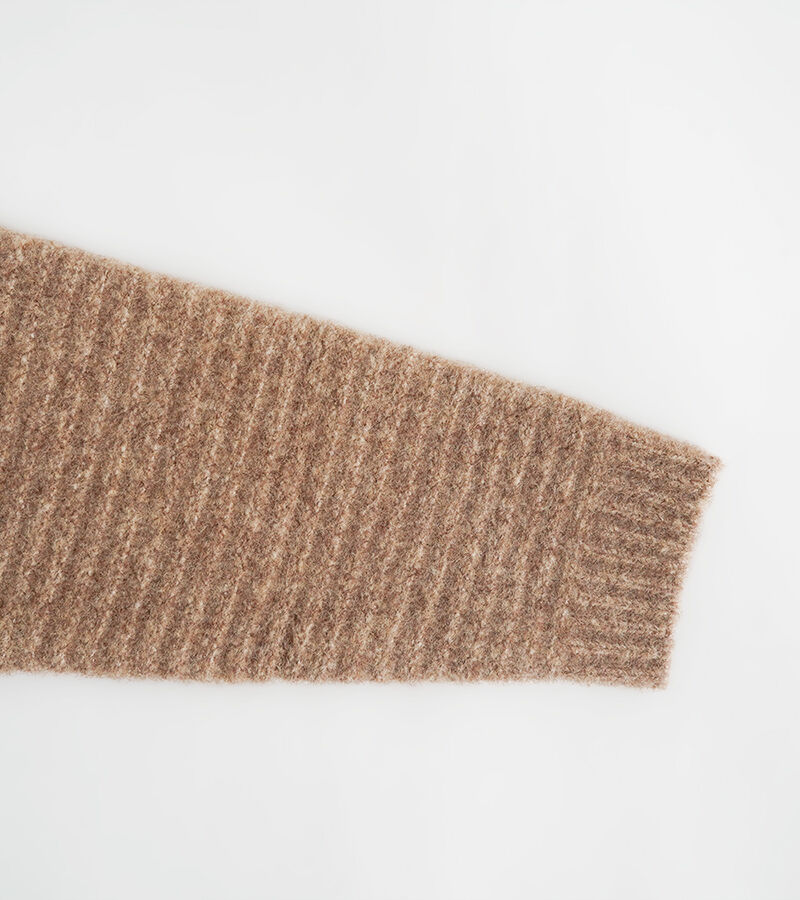 オオカミとフクロウ「オオカミとまるい羊のチャーミー」|カーディガン|