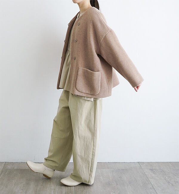 オオカミとフクロウ「オオカミとシロクマのヴィーカ」|ノーカラーコート|