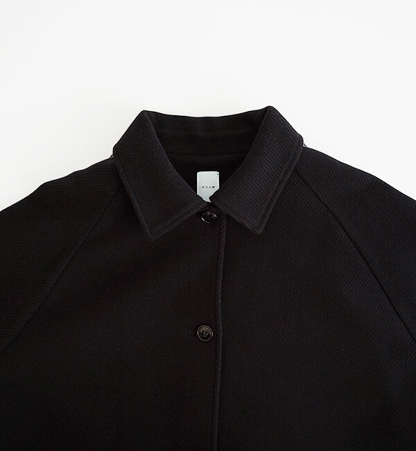 休日と詩「waiting for the sun」|ステンカラーコート|