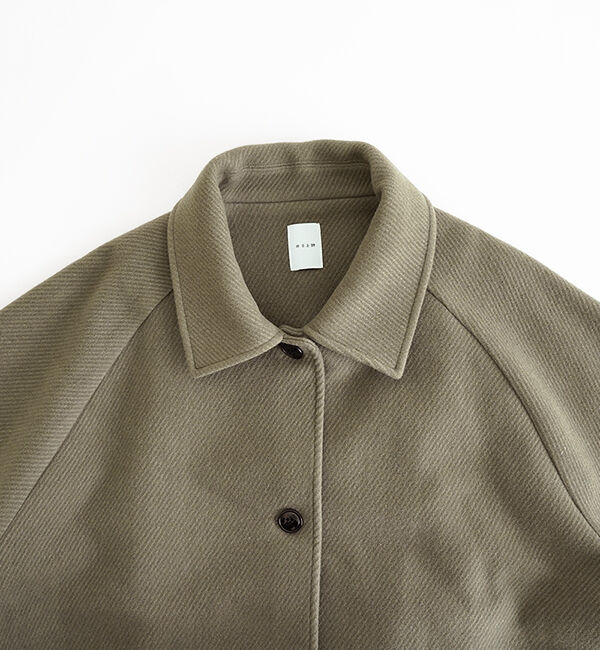 休日と詩「waiting for the sun」|ステンカラーコート|