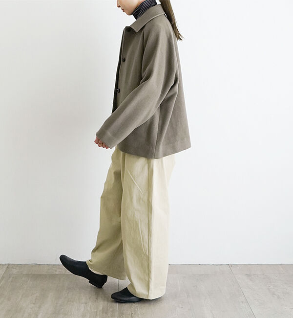 休日と詩「waiting for the sun」|ステンカラーコート|