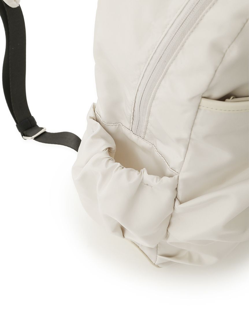 emmi atelier「eco 撥水レザーパイピングギャザーボディーバックパック」|リュック|
