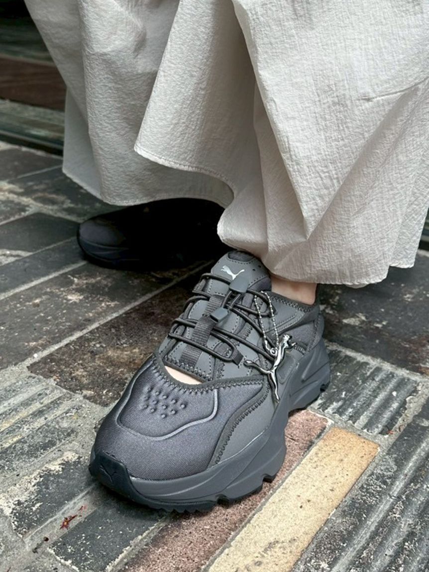 PUMA「【emmi&times;PUMA】ORKID SANDAL」|スニーカー|