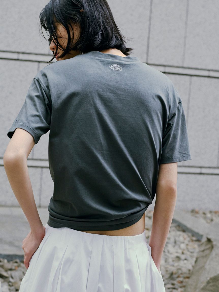 FRAY I.D「【FRAY I.D｜Dickies】エンブロイダリーロゴTシャツ」|Tシャツ・カットソー|
