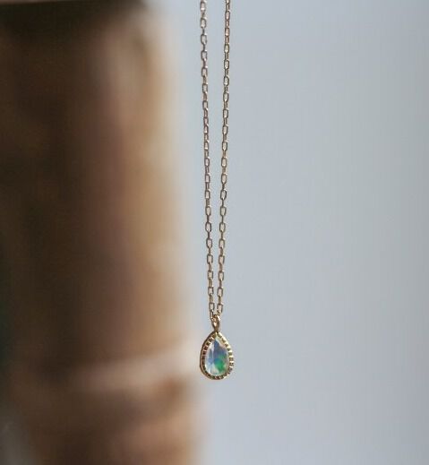  「オパール ペアシェイプ ネックレス | K10YG」|ネックレス|