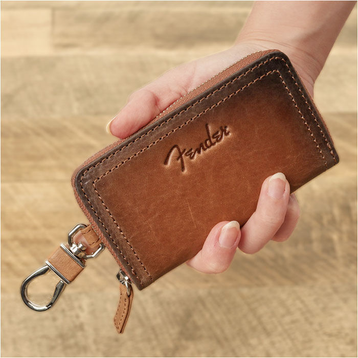 BACKYARD FAMILY「Fender フェンダー キーケース 500 メンズ 通販 スマートキーケース キーホルダー」|キーケース|
