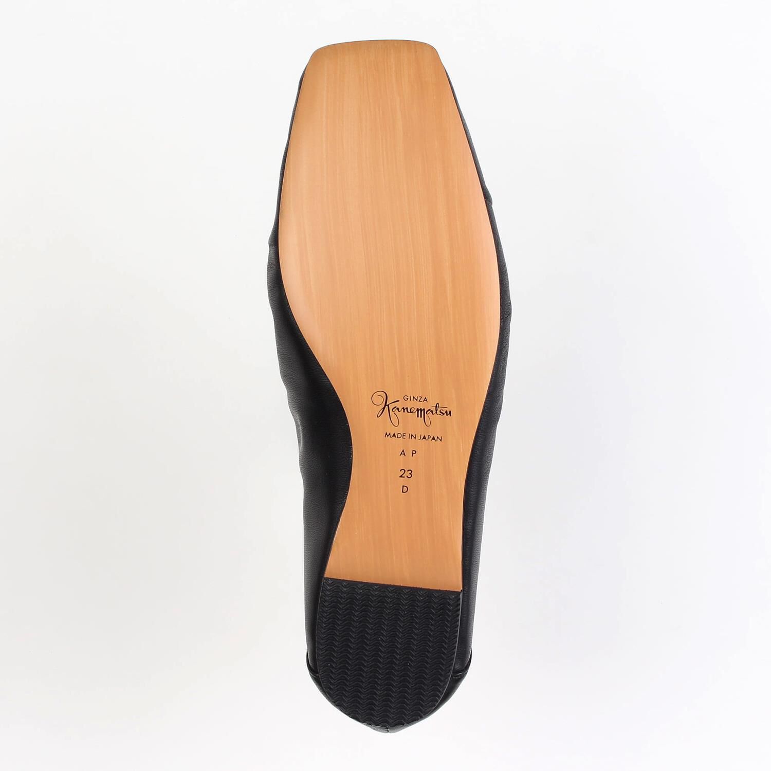 銀座かねまつ「AP260101SHPBLK【本革】【The Addict】シャーリングパンプス」|パンプス|