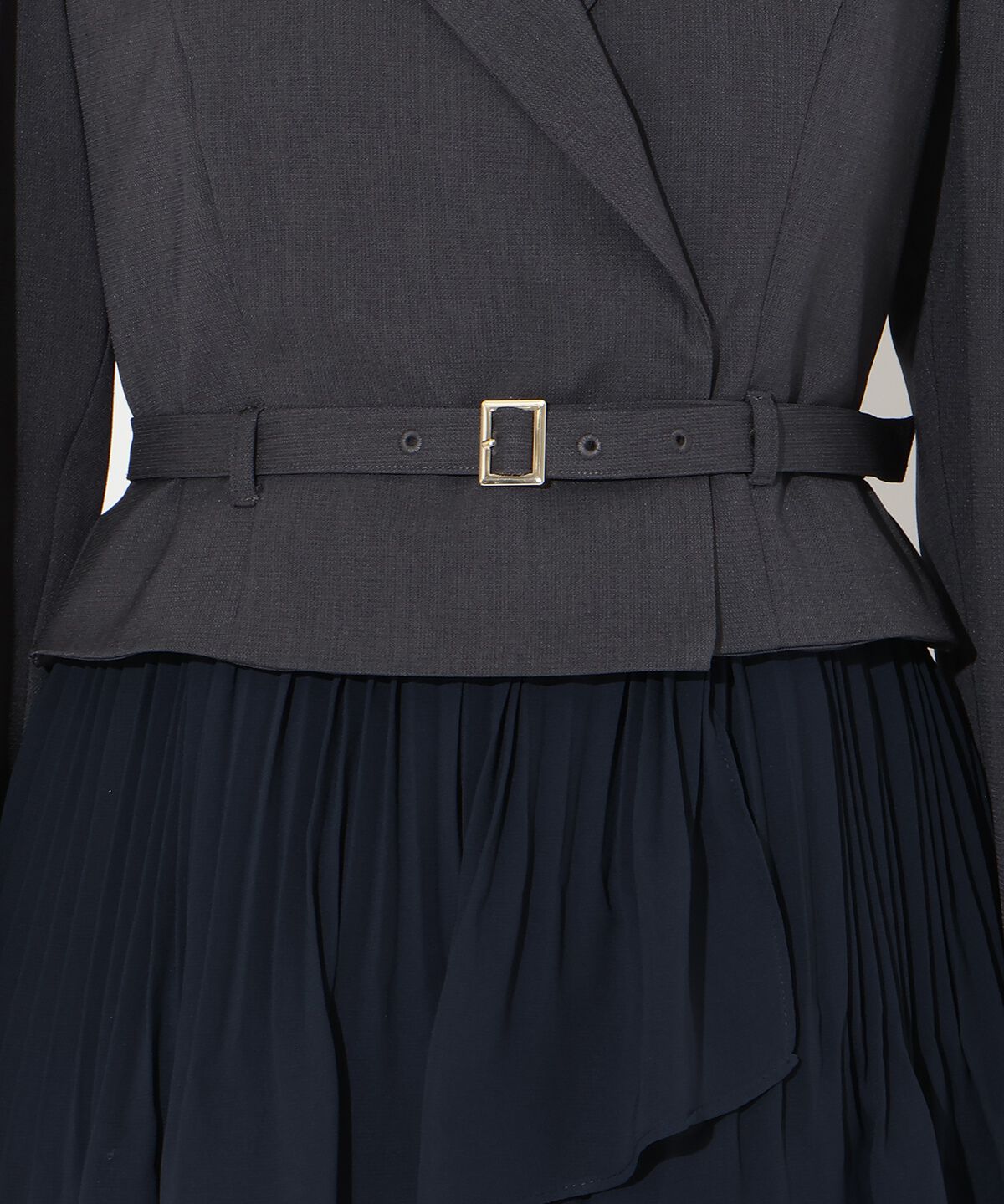 アンドクチュール「ジャケットレイヤードプリーツワンピース」|ワンピース|