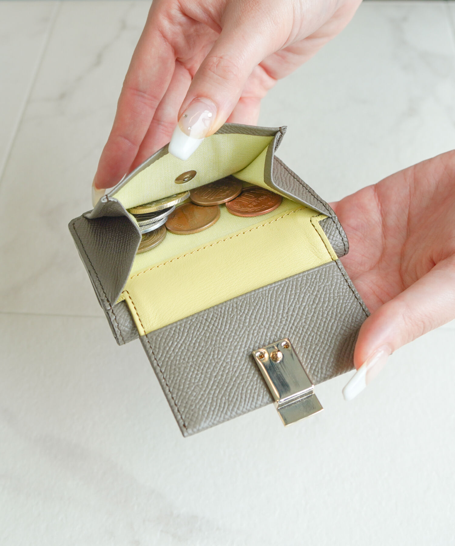 Jewelna Rose「Jewelna Rose ブリヨン・ウォレット 本革 三つ折り財布 15141」|財布|