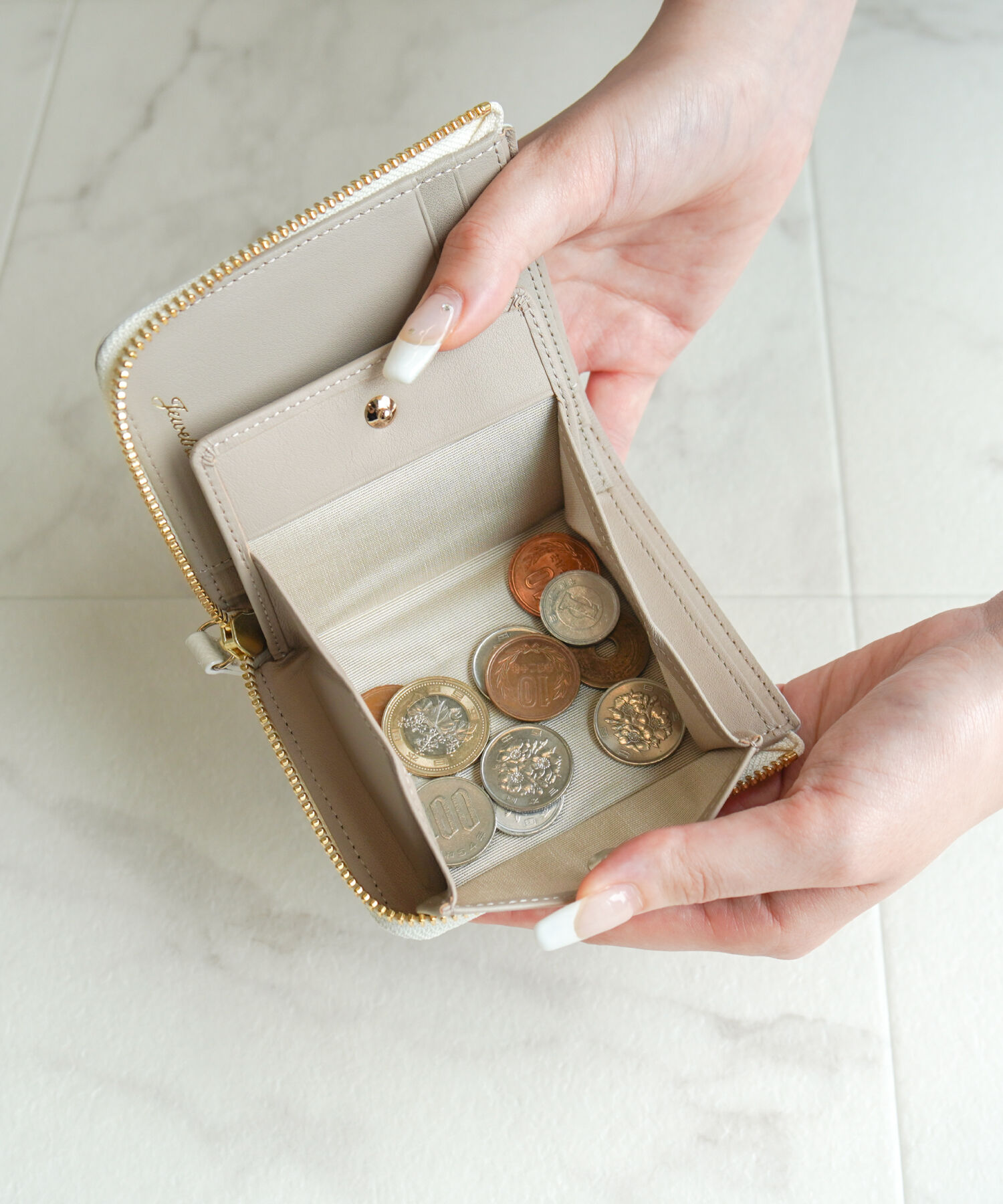 Jewelna Rose「Jewelna Rose ブリヨン・ウォレット 本革 二つ折り財布 15142」|財布|