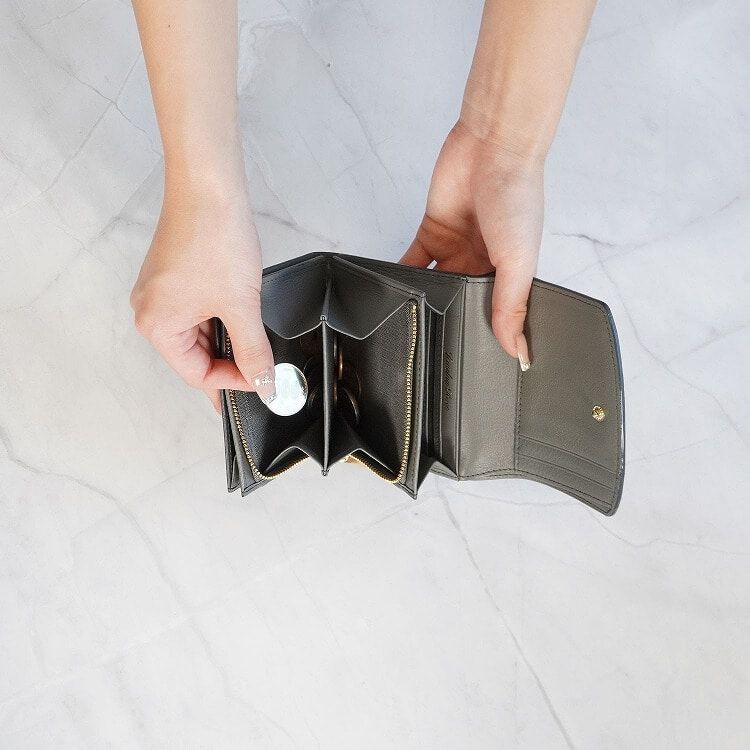 Jewelna Rose「Jewelna Rose フォリー・ウォレット 本革 二つ折り財布 15146」|財布|