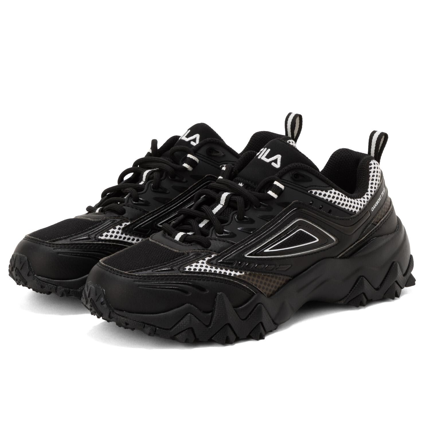 FILA「【FILA】OAKMONT TR v3」|スニーカー|