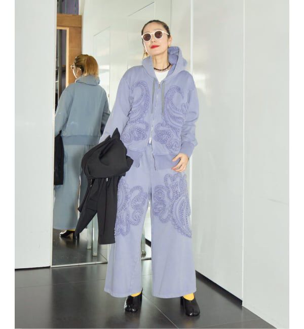  「TAAKK SCULPTURAL EMBROIDERY ZIP HOODIE TA26SS-JR054：スウェット」|スウェット・ジャージ|