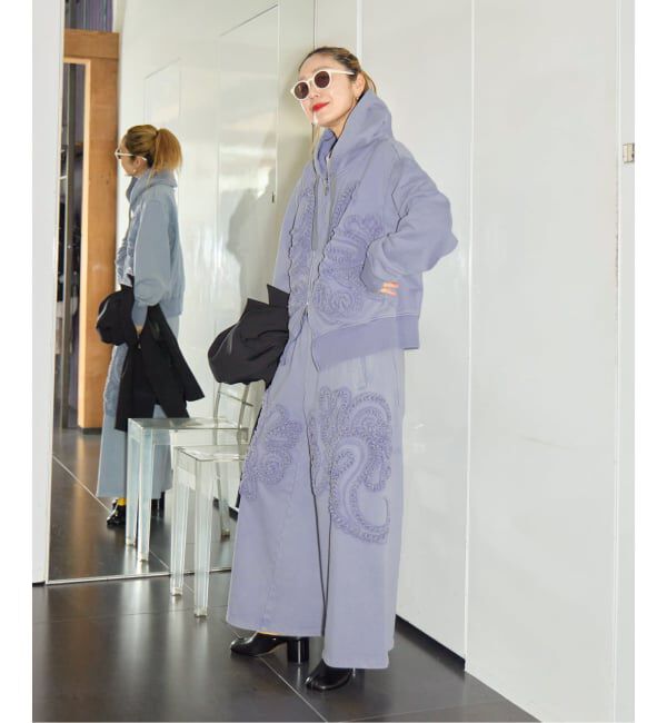  「TAAKK SCULPTURAL EMBROIDERY ZIP HOODIE TA26SS-JR054：スウェット」|スウェット・ジャージ|