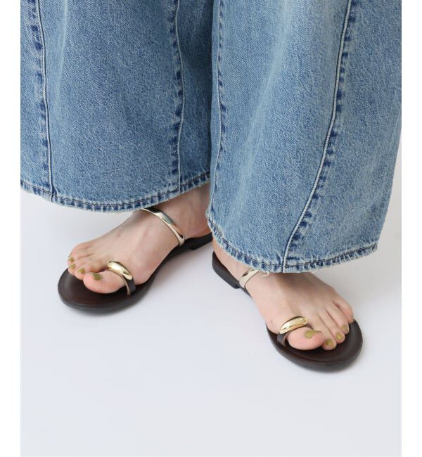 Spick and Span「《予約》NICOLAS LAINAS / ニコラス ライナス メタルパーツフラットサンダル」|サンダル|ブラック