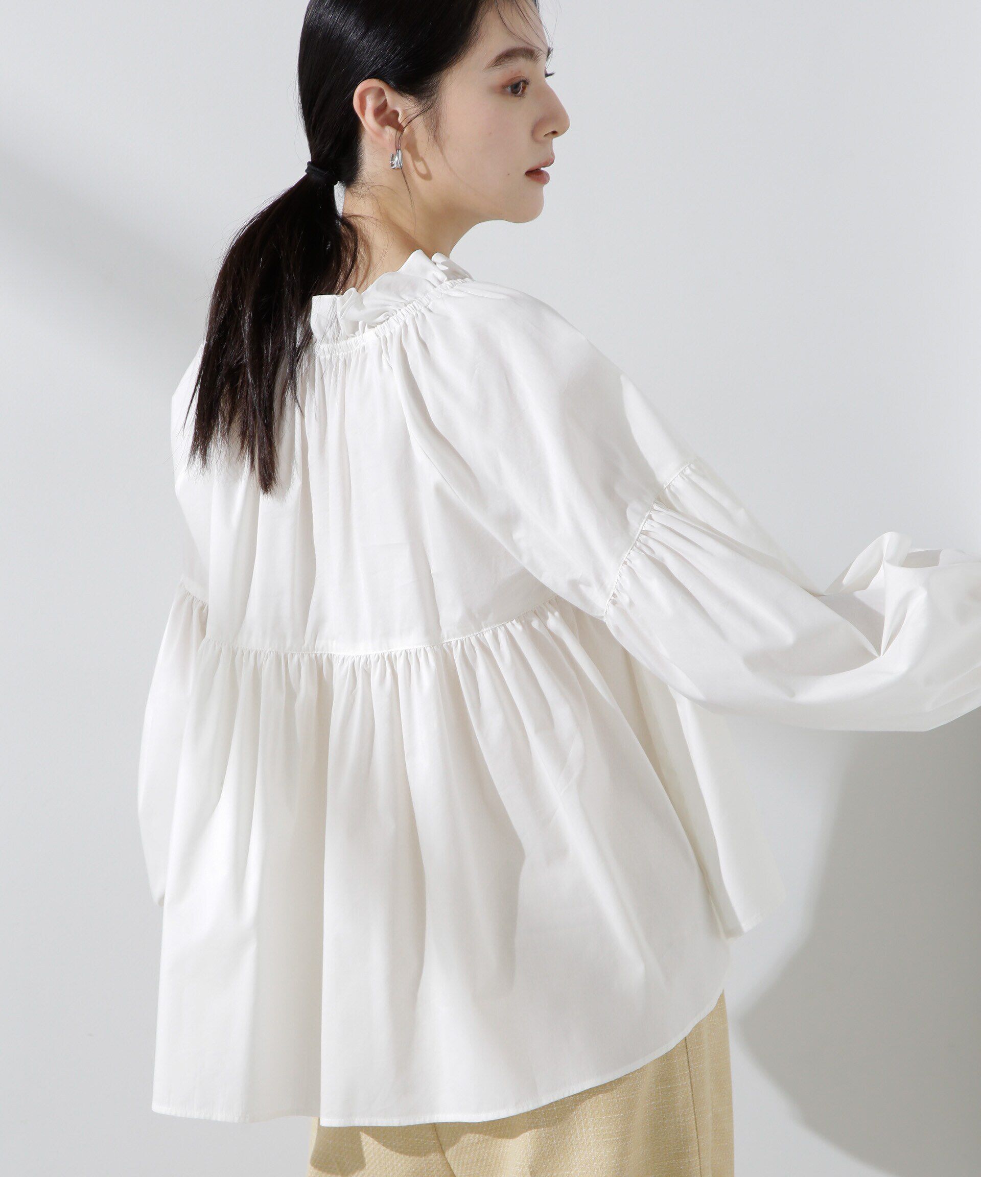 nano･universe「フリルギャザーショートシャツ」|シャツ・ブラウス|