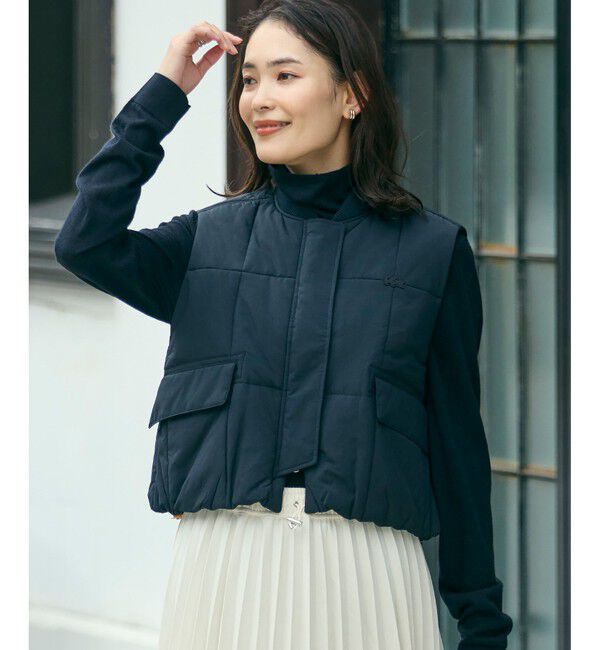 LACOSTE「クロップド丈 撥水 THERMORE中綿 ジップアップベスト」|ダウンベスト・ベスト|