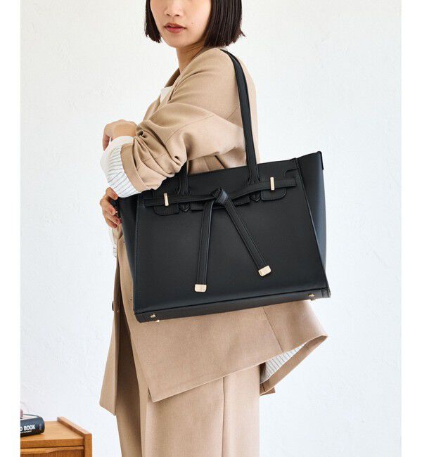 VIS「WEB限定追加【A4収納】フラップタイトートバッグ」|トートバッグ|ブラック(01)