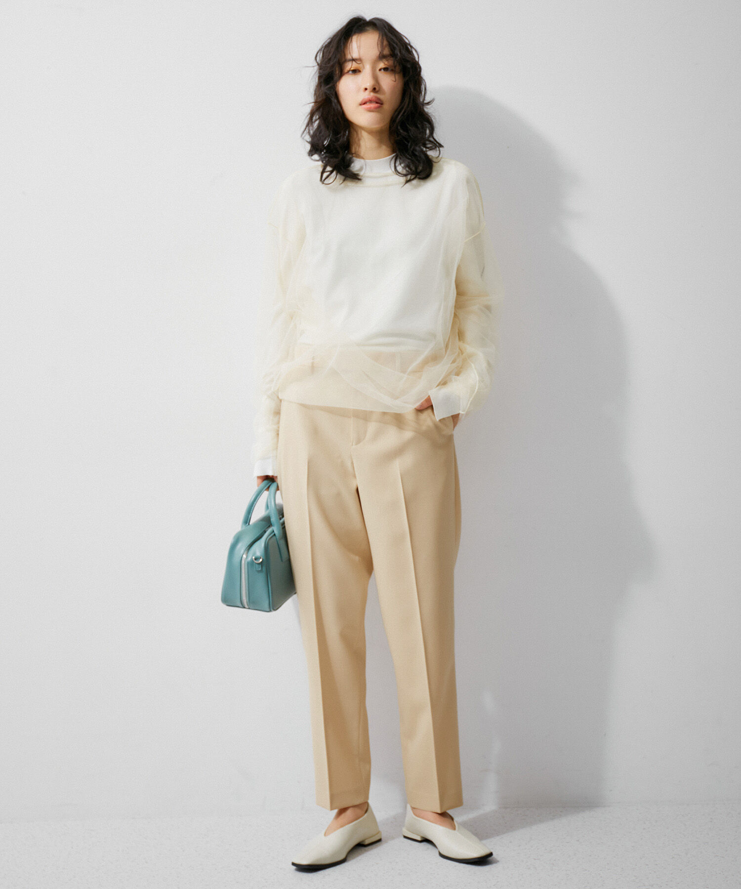 ADAM ET ROPE'「【サステナブル】スリムスラックス」|スラックス|