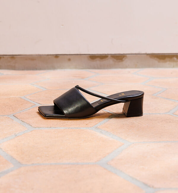 Rouge vif「【HENRI EN VARGO/ヘンリ エン ヴァーゴ】HAZEL ミュールサン」|サンダル|