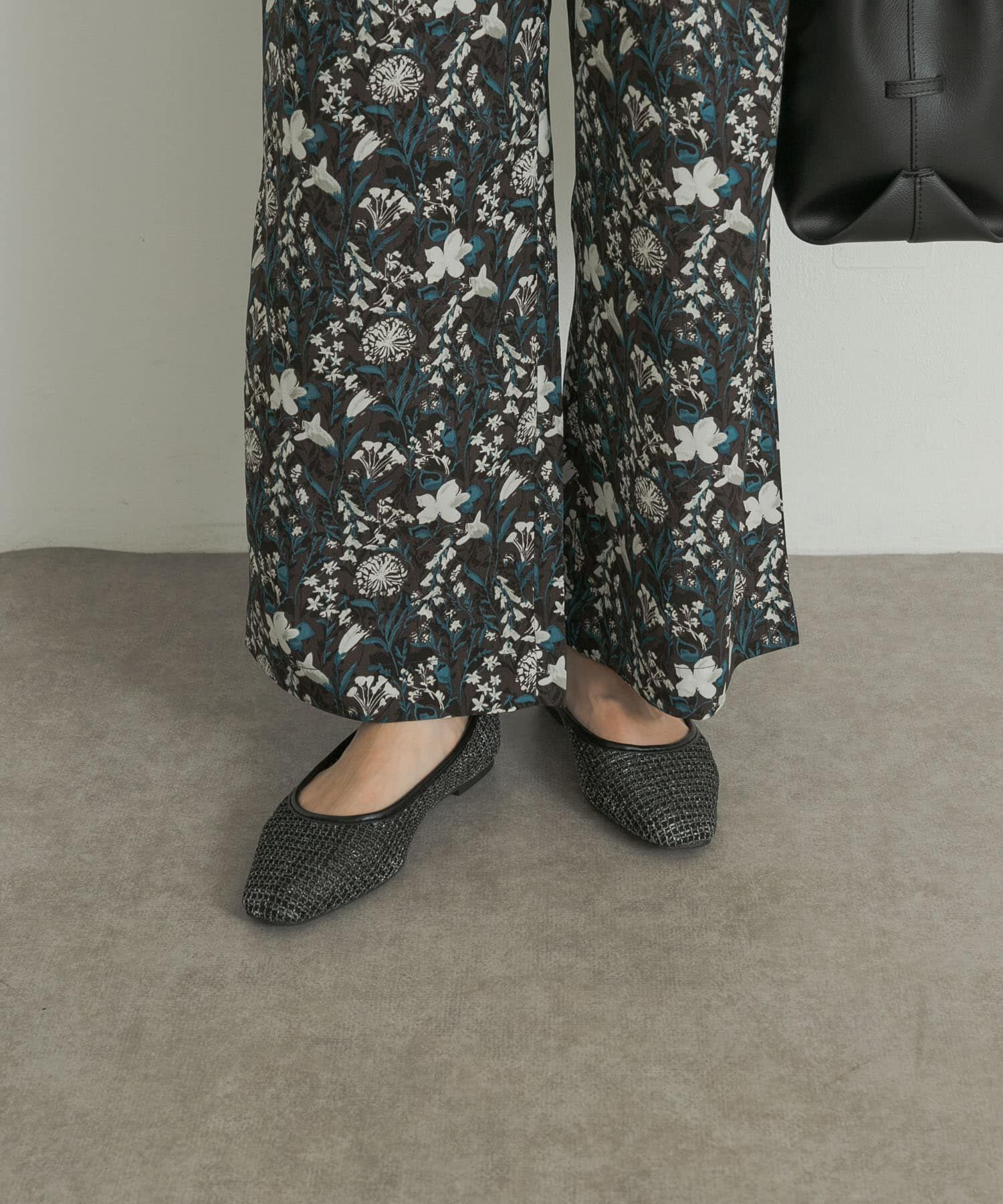 URBAN RESEARCH DOORS「メッシュフラットパンプス」|パンプス|ブラック