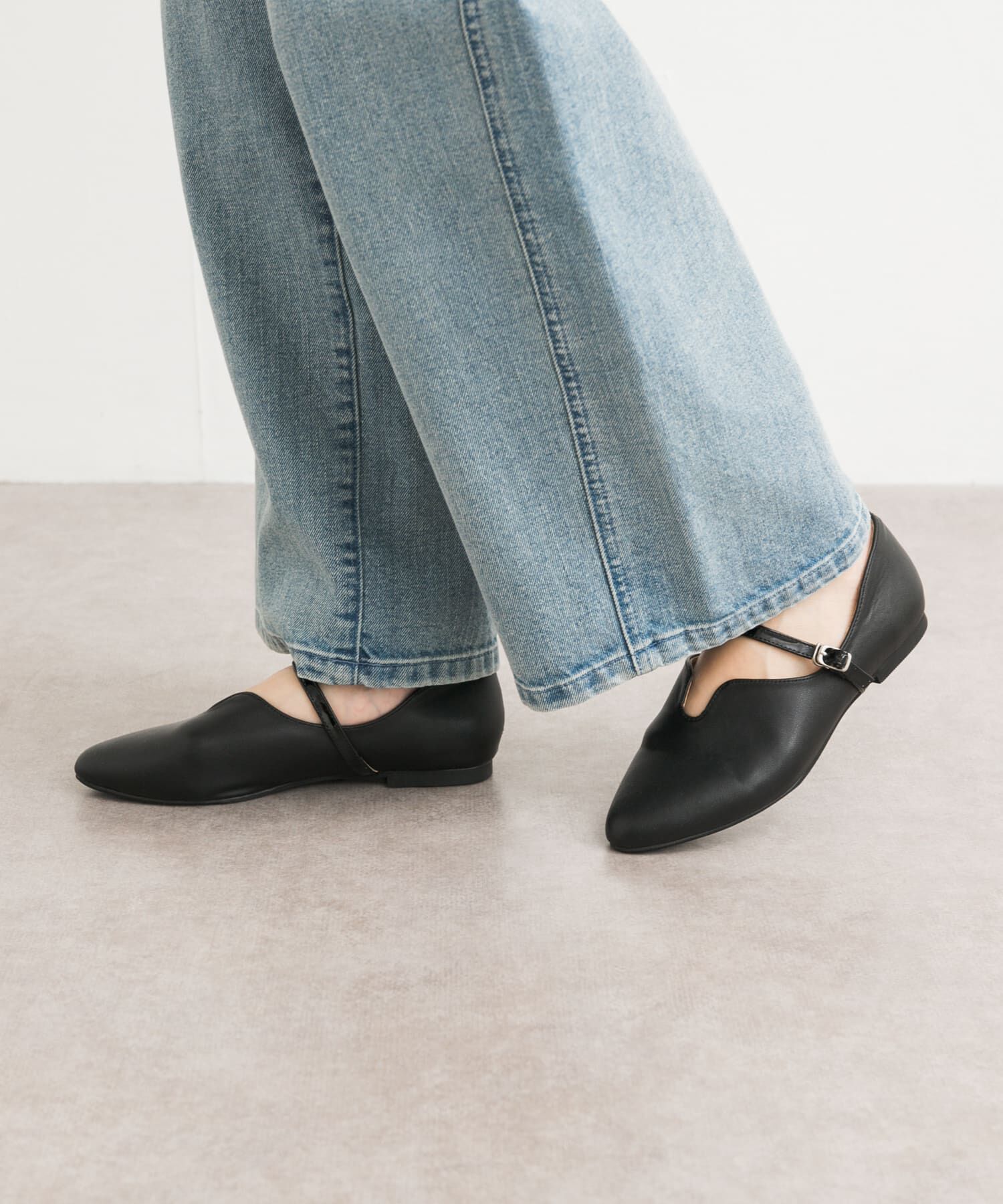 URBAN RESEARCH DOORS「ワンストラップパンプス」|パンプス|