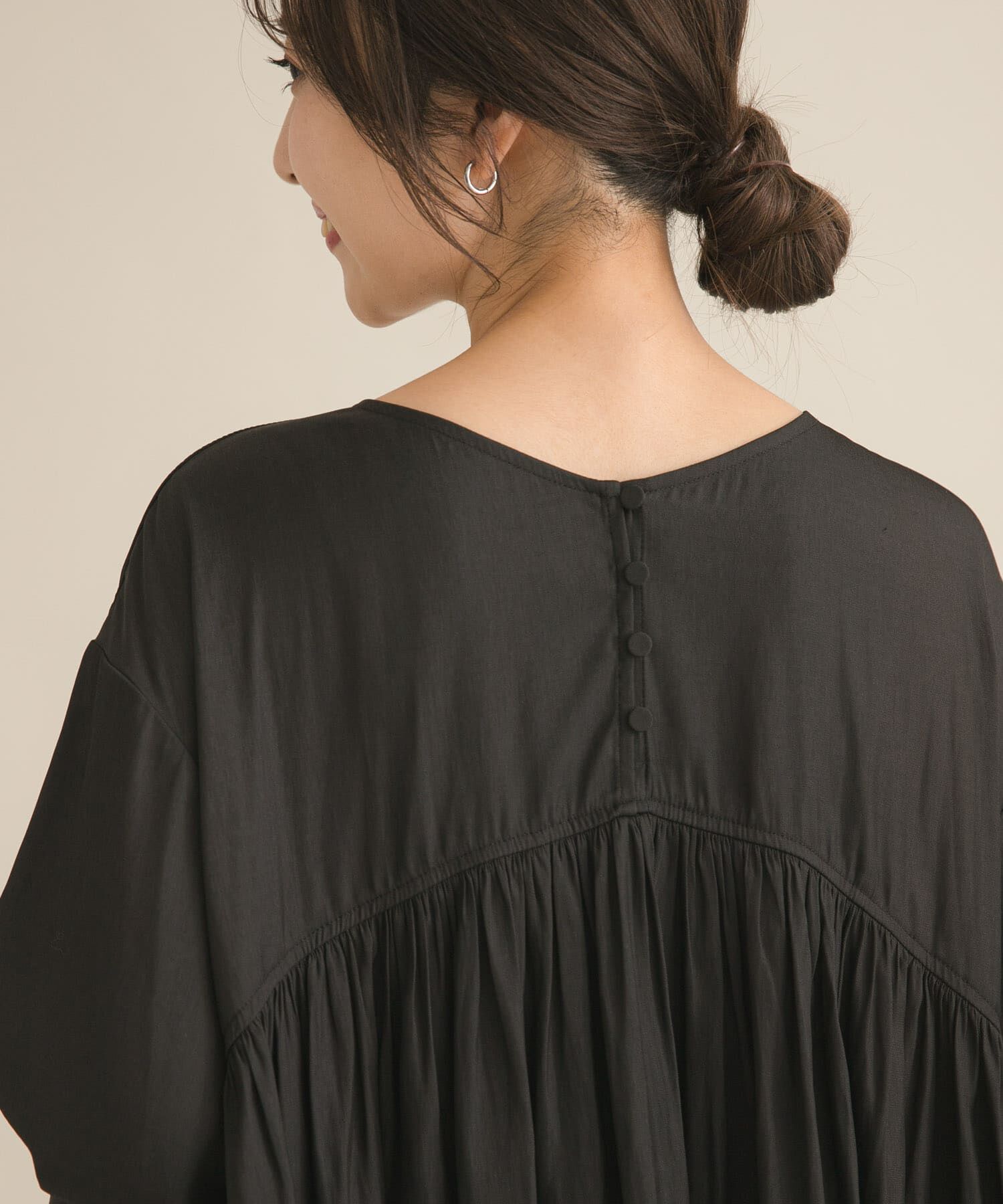 URBAN RESEARCH DOORS「『スタッフ企画』2WAYギャザー切替ブラウス」|シャツ・ブラウス|