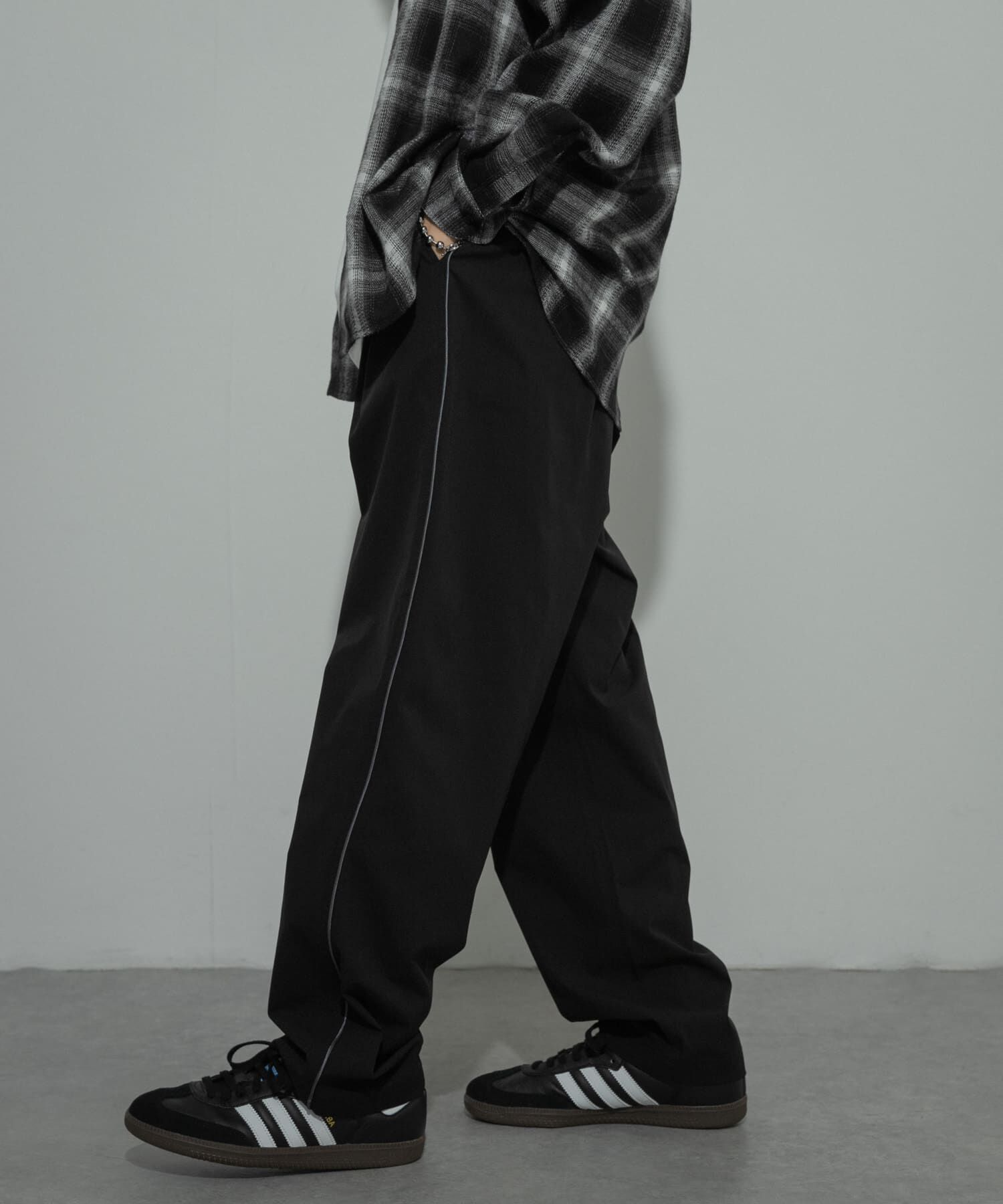 SENSE OF PLACE by URBAN RESEARCH「『セットアップ対応』パイピングトラックパンツ」|その他|