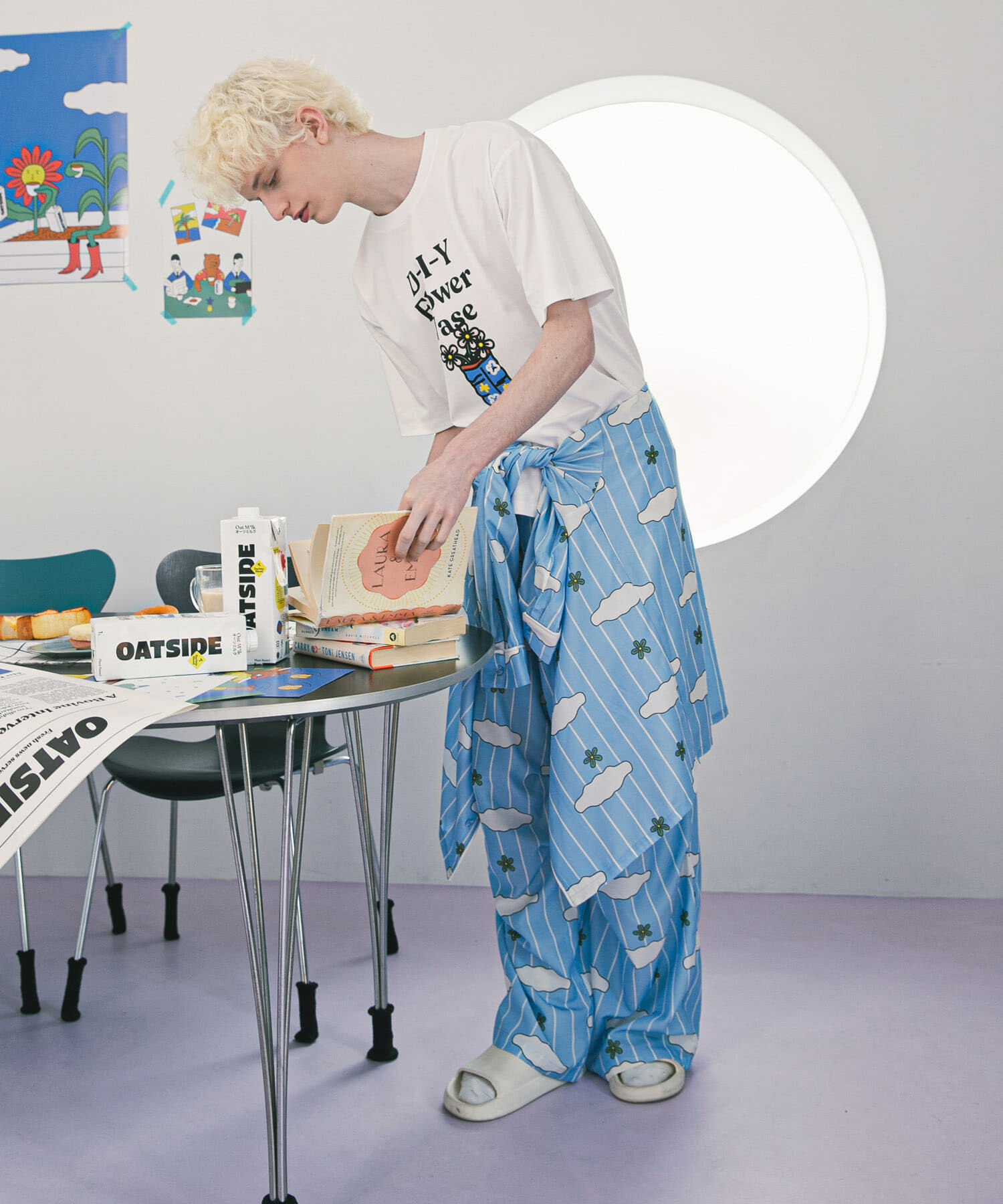 SENSE OF PLACE by URBAN RESEARCH「『別注』OATSIDE&times;SENSE OF PLACE　グラフィックショートスリーブ Tシャツ A」|Tシャツ・カットソー|