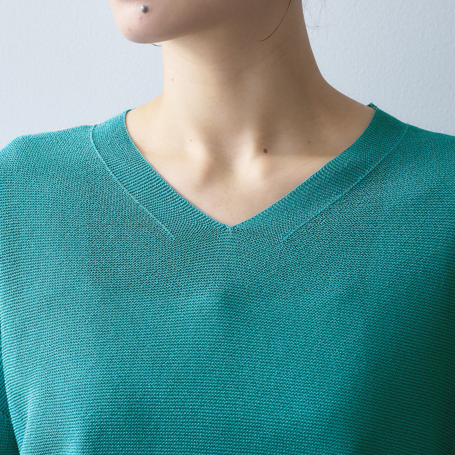 UNTITLED「ドライタッチVネックニット」|ニット・セーター|