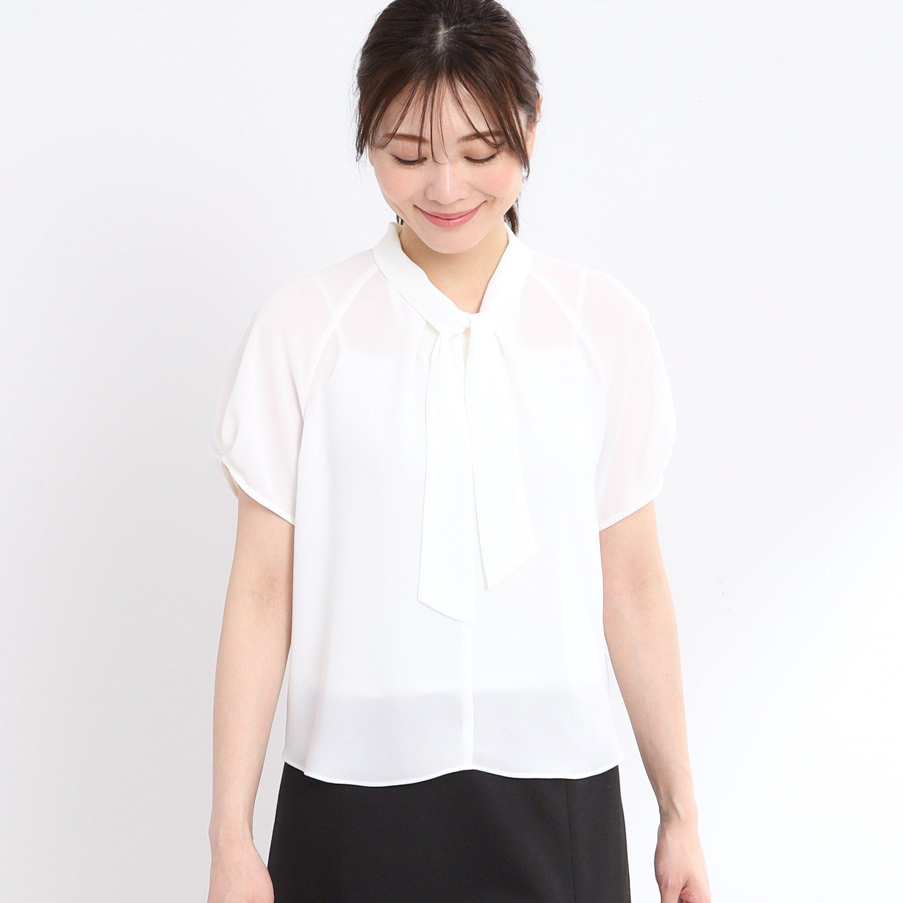 Reflect「【夏SALE／接触冷感／マシンウォッシュ可／吸水速乾／セットアップ可】ボウタイブラウス」|シャツ・ブラウス|