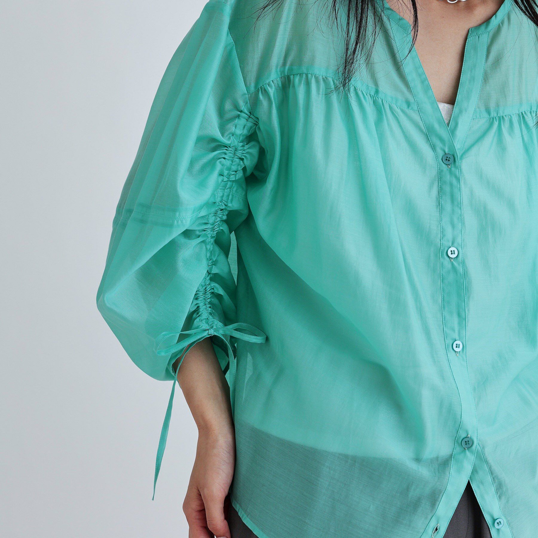 GALLEST「袖シャーリングシアーローンブラウス」|シャツ・ブラウス|