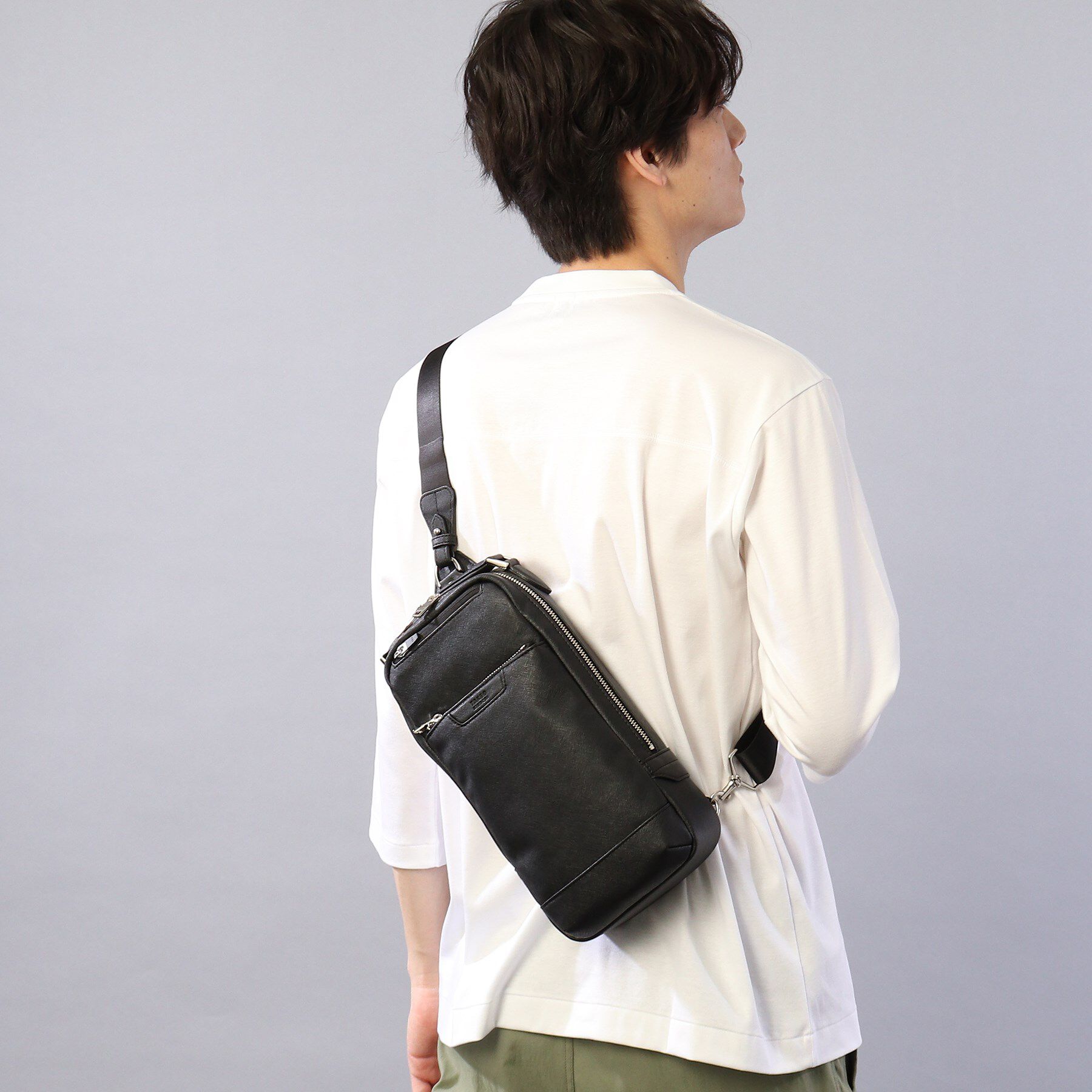 TAKEO KIKUCHI「薄マチ スマート 大人　ワンショルダーバッグ」|ショルダー・メッセンジャー|